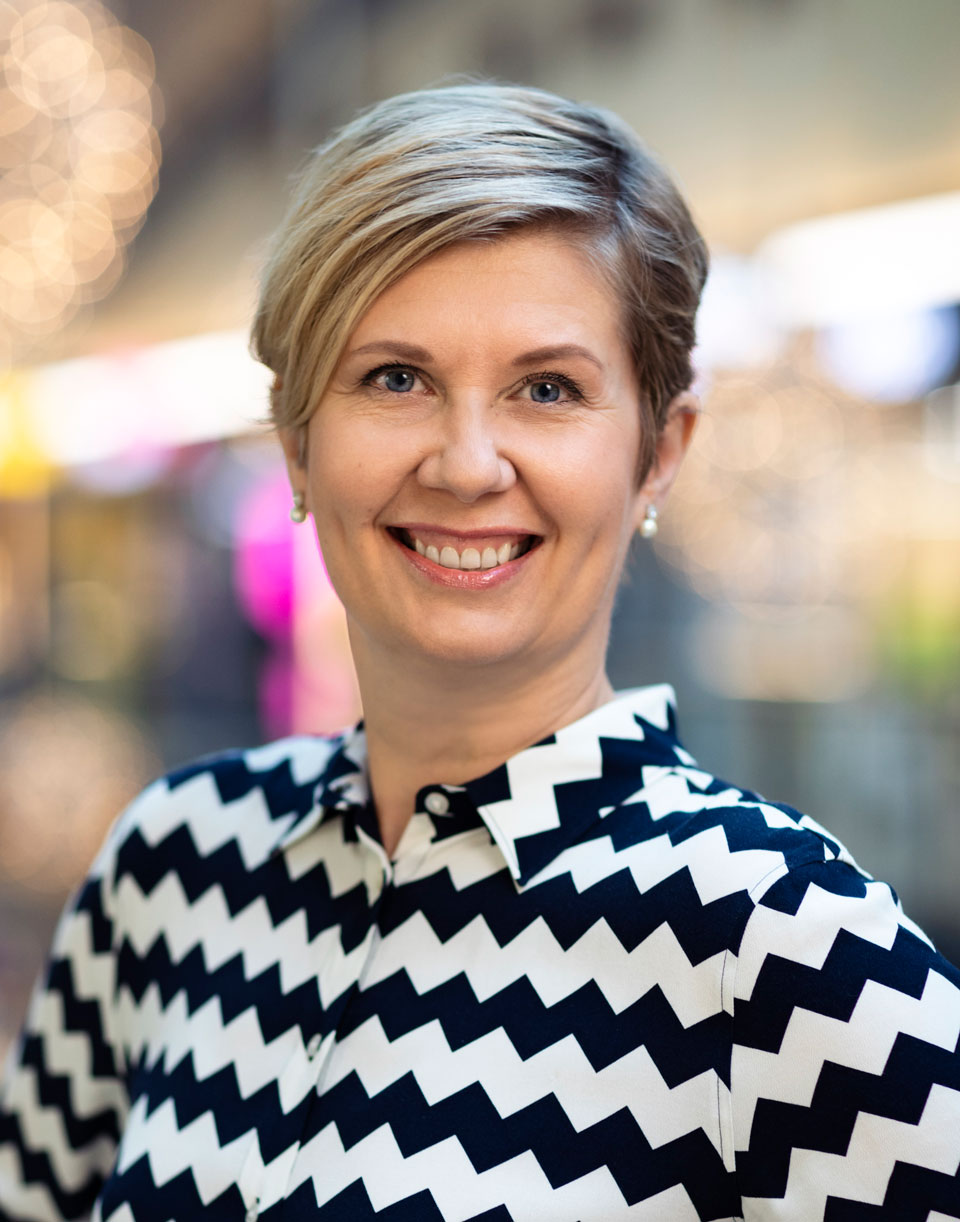 Anette van der Vliet, Senior Leasing Manager